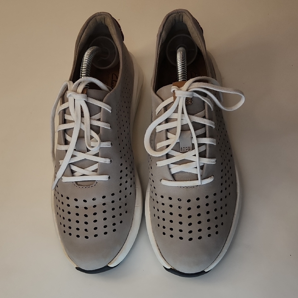 Clarks Women's Un Rio Tie Stone Sneakers - Breathable Design Size 6